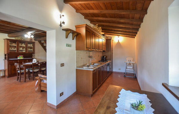 Holiday Home - Fabbriche di Vallico , Italy - ITL067 303