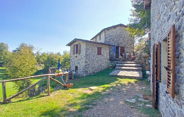 Holiday Home - Fabbriche di Vallico , Italy - ITL067 82