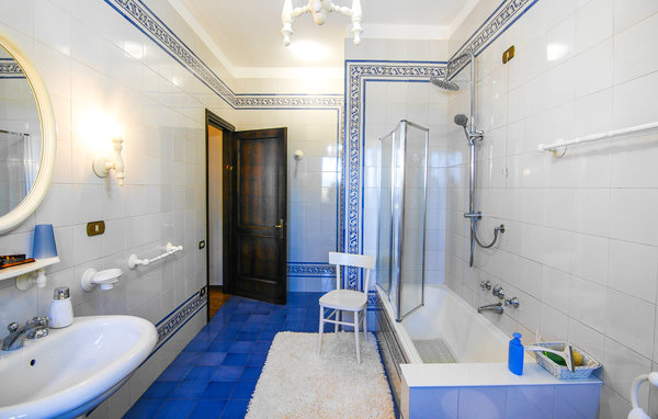 Casa vacanze - Castelvecchio di Compito , Italia - ITL625 702