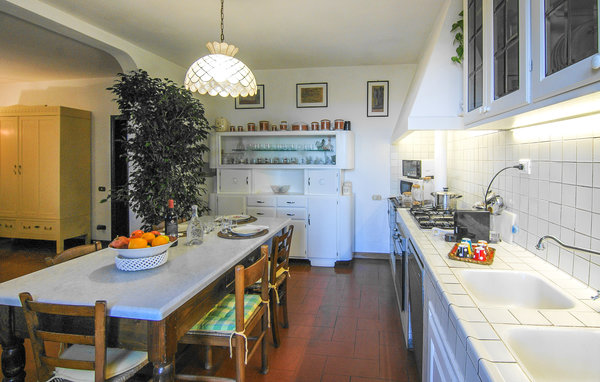 Casa vacanze - Castelvecchio di Compito , Italia - ITL625 403