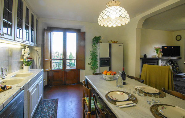 Casa vacanze - Castelvecchio di Compito , Italia - ITL625 404