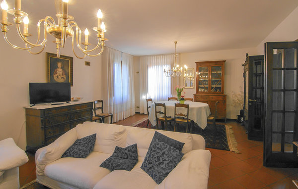 Casa vacanze - Castelvecchio di Compito , Italia - ITL625 302