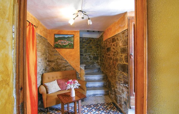 Domy wakacyjne - Montefegatesi , Wlochy - ITL630 501