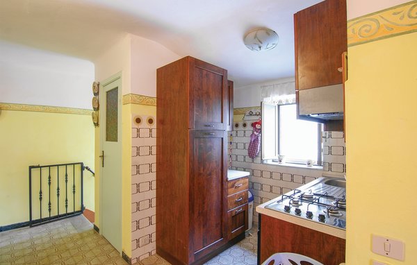 Domy wakacyjne - Montefegatesi , Wlochy - ITL630 403