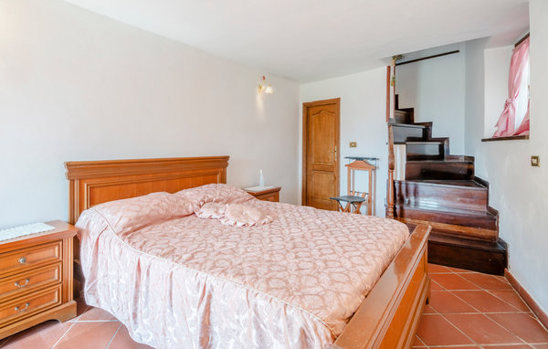 Holiday Home - Minucciano , Italy - ITL648 602
