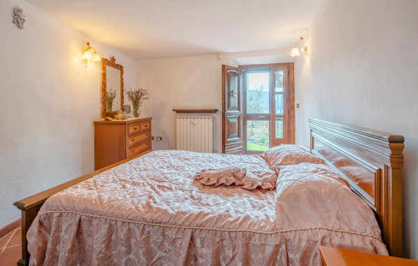 Holiday Home - Minucciano , Italy - ITL648 603