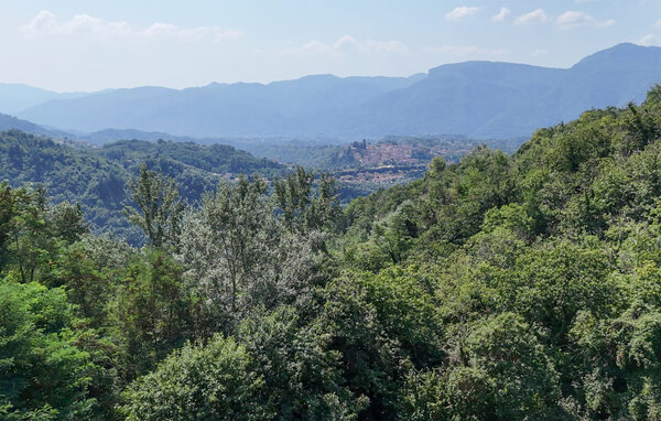 Domy wakacyjne - Barga , Wlochy - ITL684 201