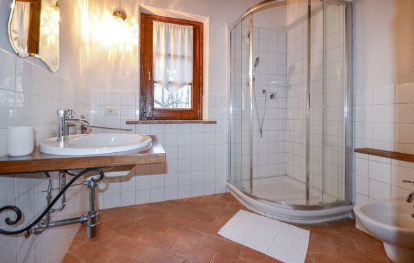 Apartment - Massa Marittima , Italy - ITM016 701