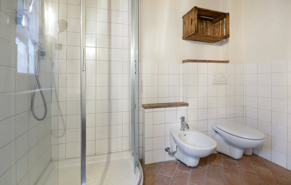 Apartment - Massa Marittima , Italy - ITM016 702