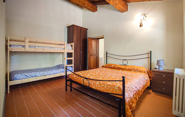 Apartment - Subbiano , Italy - ITR017 602
