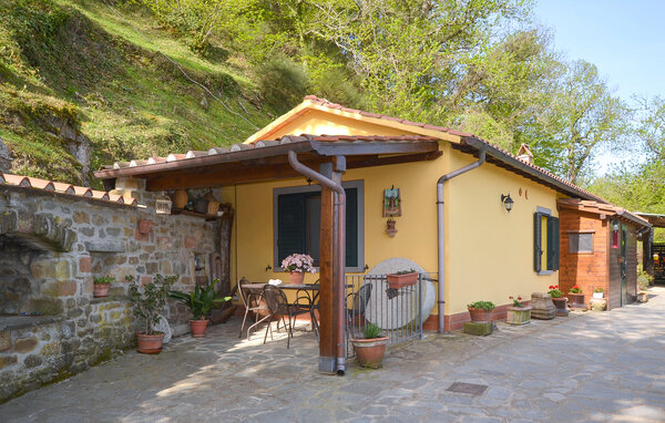 Holiday Home - Cortona , Italy - ITR058 1