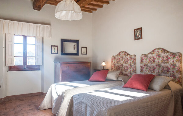Apartment - Pergine Valdarno , Italy - ITR121 601