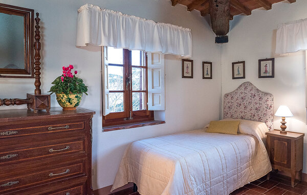 Apartment - Pergine Valdarno , Italy - ITR121 602