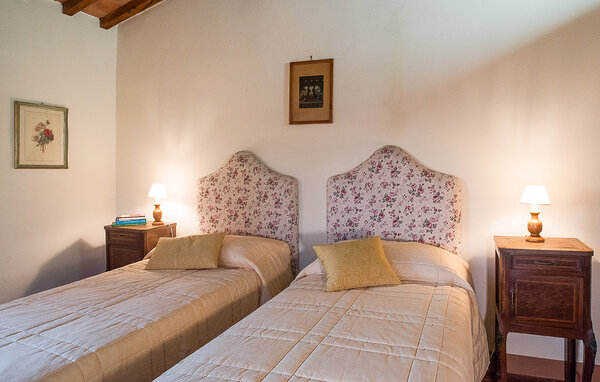 Apartment - Pergine Valdarno , Italy - ITR121 603