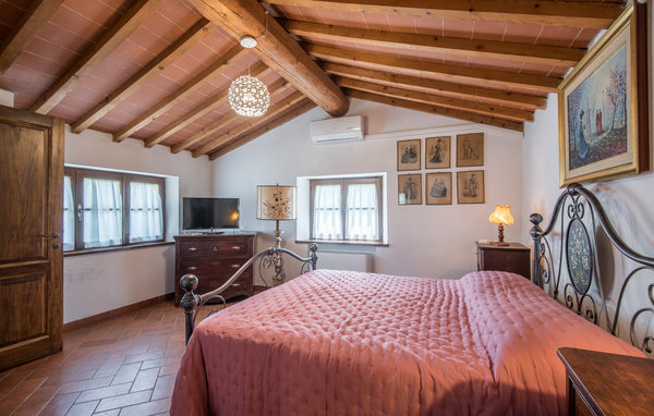 Holiday Home - Casole d'Elsa , Italy - ITS092 603