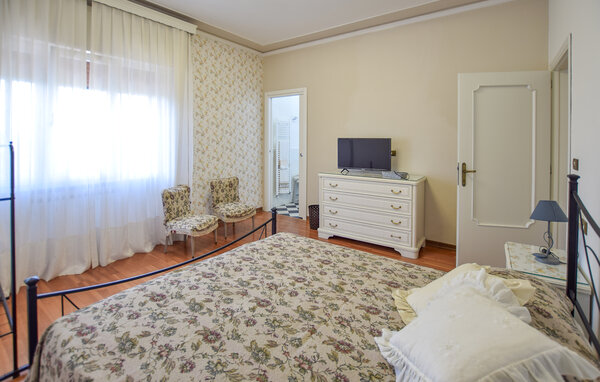 Feriehuse - Pistoia , Italien - ITT013 601