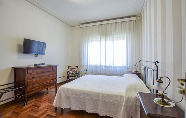 Feriehuse - Pistoia , Italien - ITT013 605