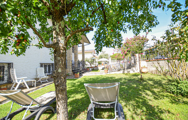 Feriehuse - Pistoia , Italien - ITT013 101