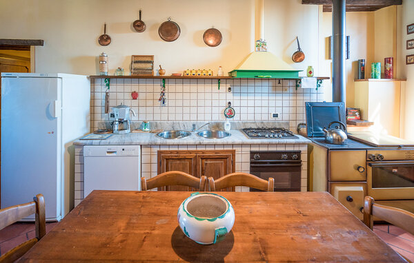 Apartament - Massa e Cozzile , Wlochy - ITT014 401