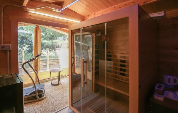 Semesterhus - Serravalle Pistoiese , Italien - ITT017 801