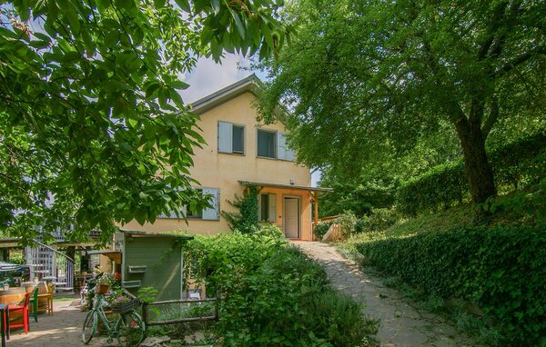 Semesterhus - Serravalle Pistoiese , Italien - ITT017 81