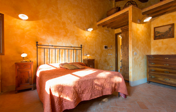 Semesterhus - Serravalle Pistoiese , Italien - ITT240 601