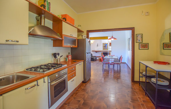 Holiday Home - Camaiore , Italy - ITV021 401
