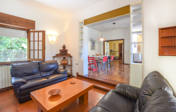 Holiday Home - Camaiore , Italy - ITV021 301
