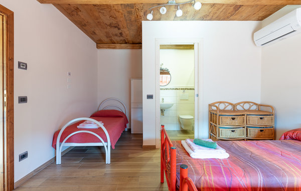 Feriehuse - Volegno , Italien - ITV095 605