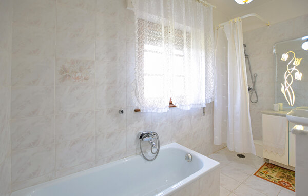 Holiday Home - Capezzano Pianore , Italy - ITV865 701