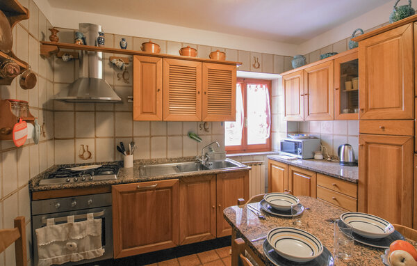 Holiday Home - Azzano , Italy - ITV872 4