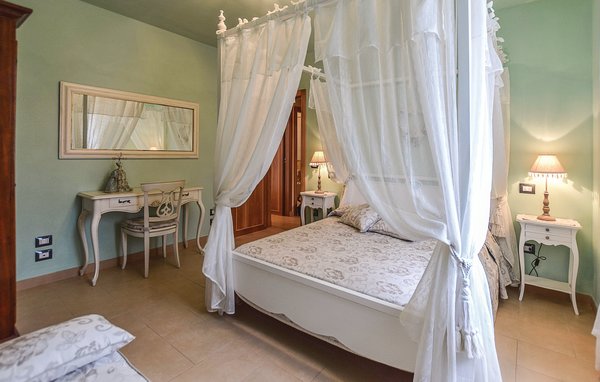 Holiday Home - Viareggio , Italy - ITV933 4