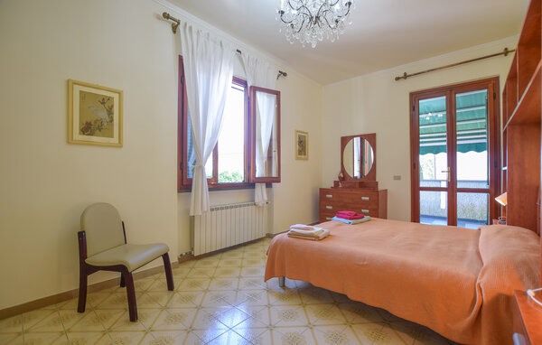 Holiday Home - Lido di Camaiore , Italy - ITV954 602
