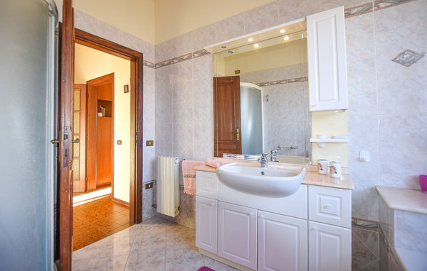 Ferienwohnung - Capezzano Pianore , Italien - ITV978 702