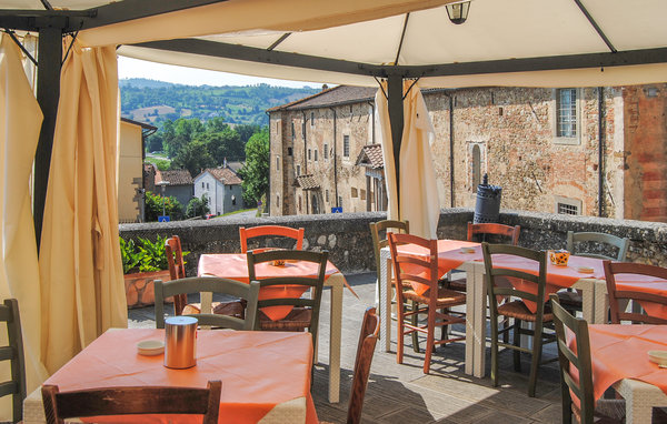 Apartment - Monte S.Maria Tiberina , Italy - IUN005 904