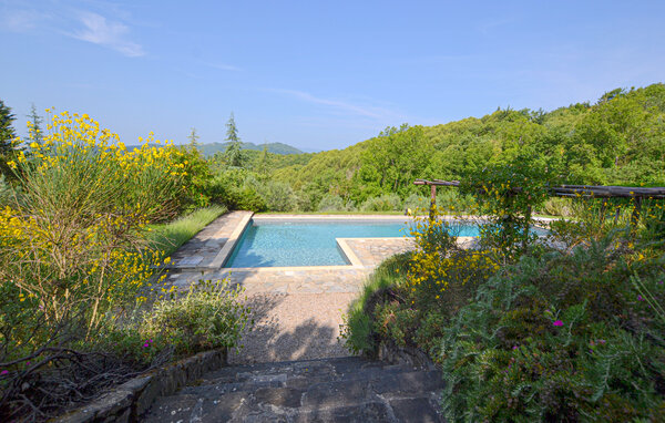 Semesterhus - Monte Santa Maria Tiberina , Italien - IUN023 11