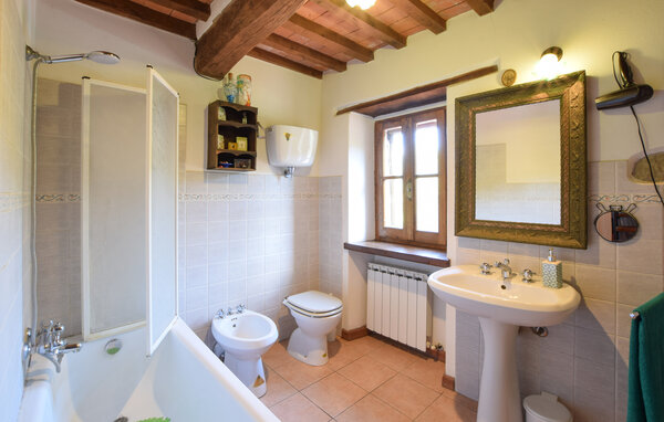 Apartament - Città di Castello , Wlochy - IUN025 701