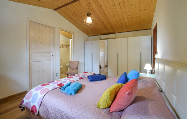 Holiday Home - San Giustino (PG) , Italy - IUN026 602