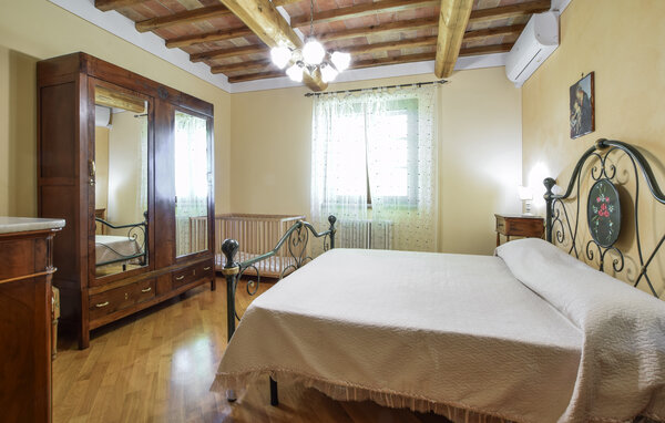 Holiday Home - Monte Santa Maria Tiberina , Italy - IUN027 601
