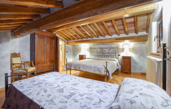 Holiday Home - Monte Santa Maria Tiberina , Italy - IUN027 604
