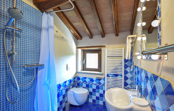 Holiday Home - Monte Santa Maria Tiberina , Italy - IUN028 701