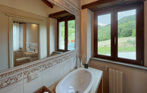 Holiday Home - Monte Santa Maria Tiberina , Italy - IUN028 704
