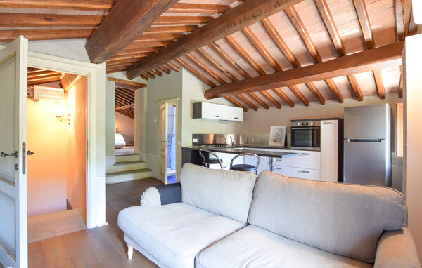 Holiday Home - Monte Santa Maria Tiberina , Italy - IUN028 401