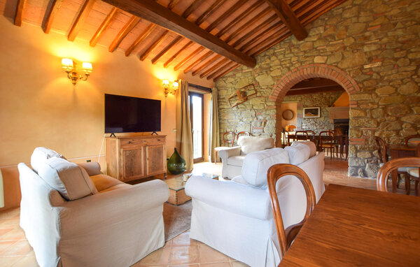 Holiday Home - Monte Santa Maria Tiberina , Italy - IUN028 301