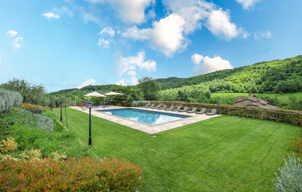 Holiday Home - Monte Santa Maria Tiberina , Italy - IUN028 13