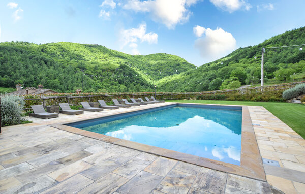 Holiday Home - Monte Santa Maria Tiberina , Italy - IUN028 14
