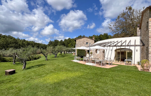 Domy wakacyjne - Todi , Wlochy - IUO027 102