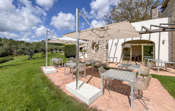 Domy wakacyjne - Todi , Wlochy - IUO027 103