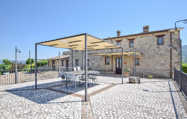 Domy wakacyjne - Montecchio , Wlochy - IUO033 1