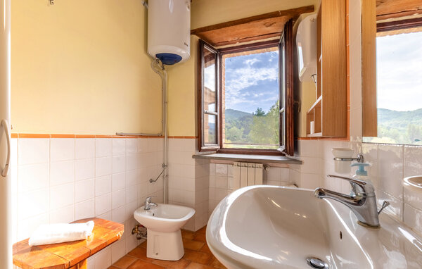 Domy wakacyjne - Montone , Wlochy - IUP024 706